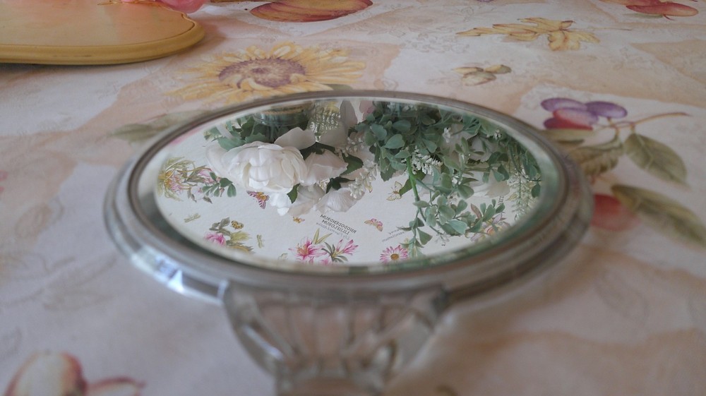 Beveled Antique Hand Mirror – Colonial Couple Design – Plastic Frame