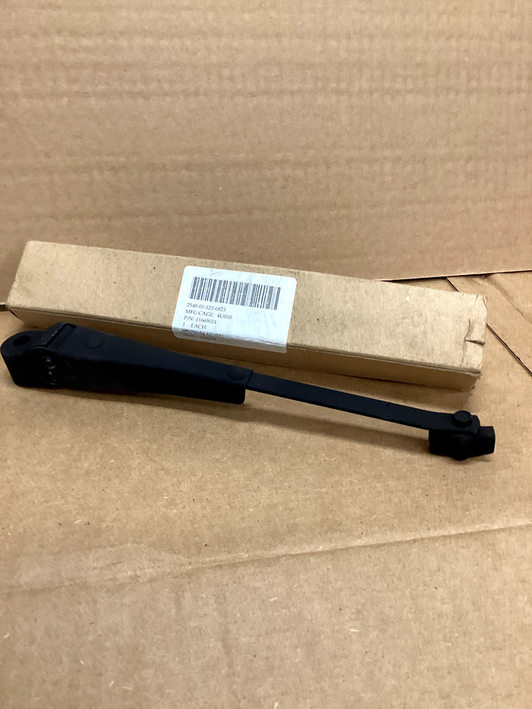 Wiper arm M35A3, M939 2540-01-123-6823