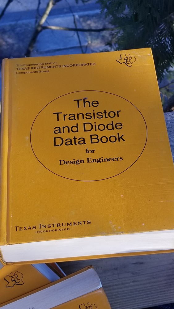 4 VINTAGE ELECTRONICS BOOK TEXAS INSTRUMENT TRANSISTOR DIODE DATA LINEAR CONTR0L