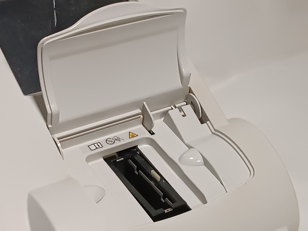 Siemens DCA Vantage Analyzer - Point-of-care Immunoassay Analyzer