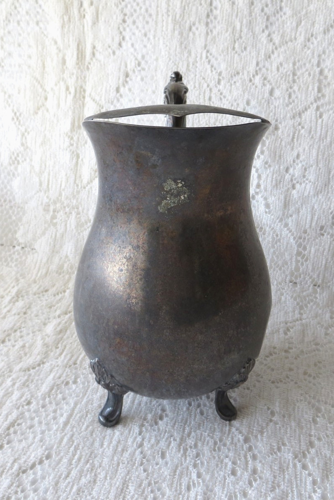 Silver Plate Footed Alvin Pitcher With Ice Cube Catcher 9" Tall Ep #P561