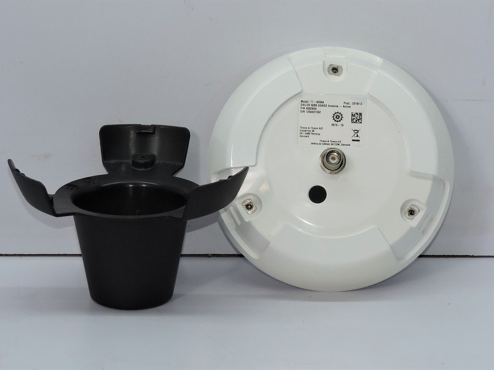 Sailor 6588 DGNSS Receiver 6004, Control Panel Cobham, 6286 DGNSS Antenna-Active