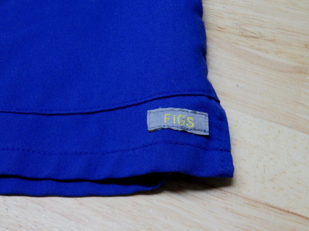 FIGS Womens Size XXS Blue Scrub Top Shirt Polyester Rayon