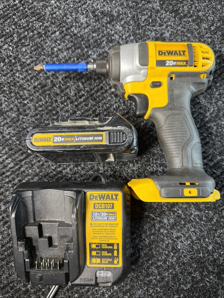 DEWALT DCF885