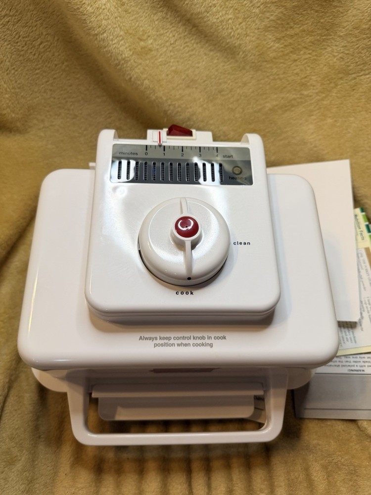 Vintage 60 Second Grill Express 1992 Creative Technologies With box And Extras