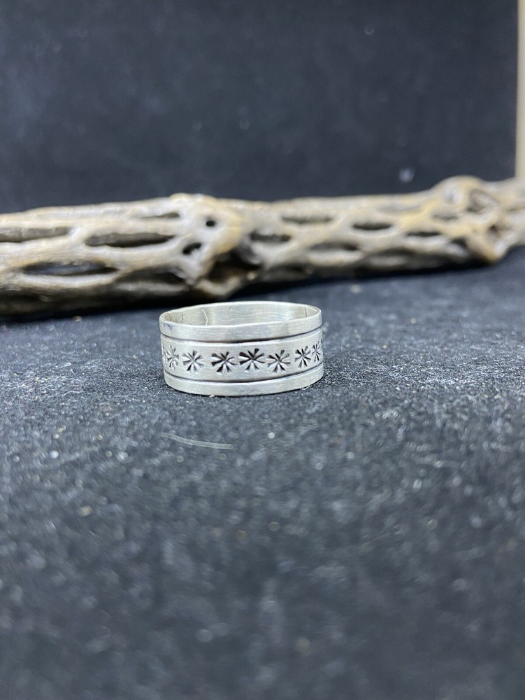 Handmade Native American Navajo plain Sterling Silver band Ring Size 12