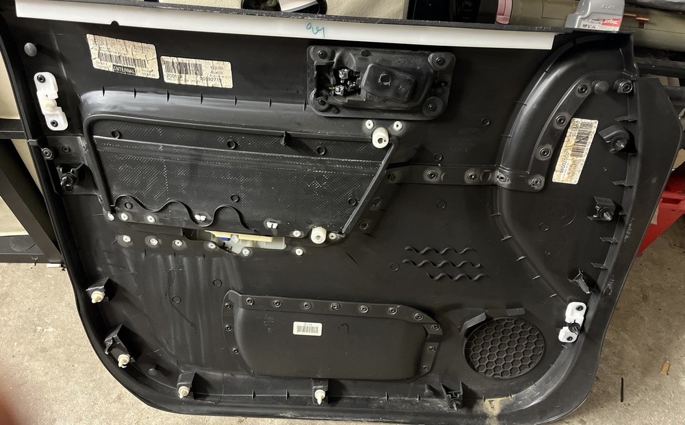 06-07 Hummer H3 Front Driver Left Door Panel Ebony Oem