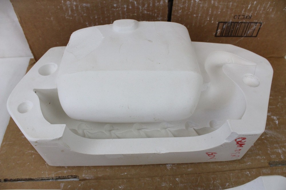 Ceramic Slip Mold 2 Piece Duck Dish Cracker Box Holder Duncan DM-616B Casting