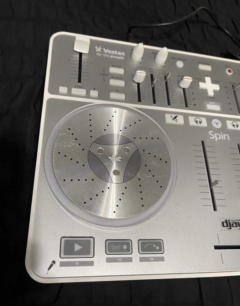 Vestax Spin USB MIDI/AUDIO DJ Controller With USB Cable Missing 4 Knobs