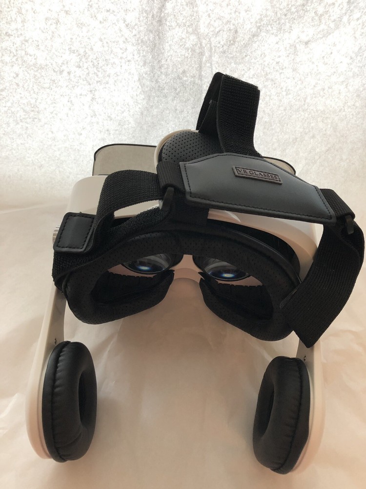 Virtual Reality Headset For Smartphones BOBO VR