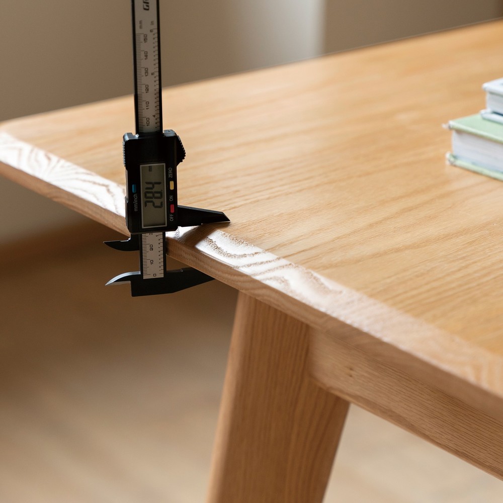 Natural Solid Oak Round Corner Diagonal Leg Telescopic Table Extending Dining