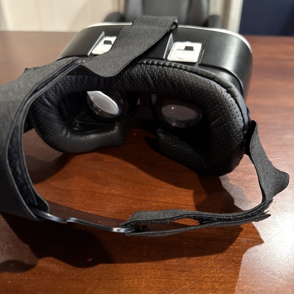 ONN VR Virtual Reality Smartphone Headset