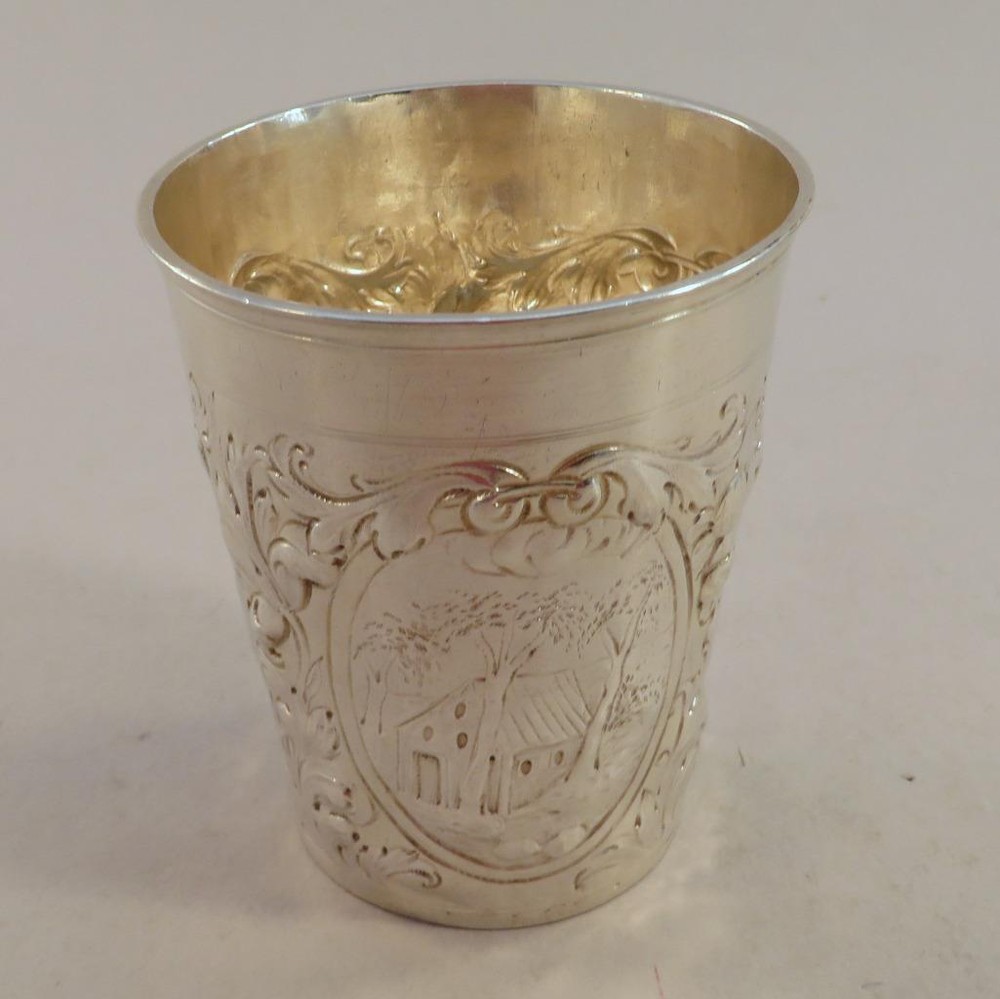 German Solid Silver Repousse Beaker Leipzig c. 1700 Schmidt Becher um 1700