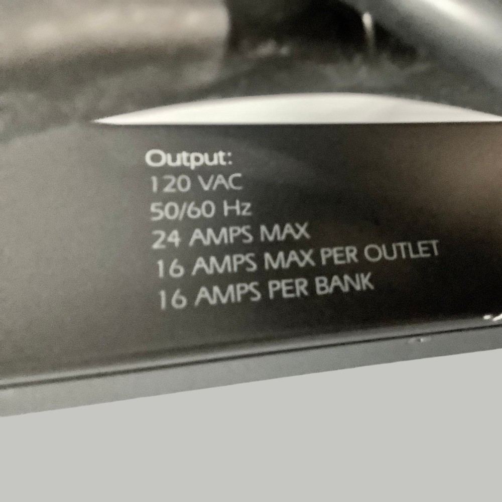 APC AP7532 Basic Rack Power Distribution Unit