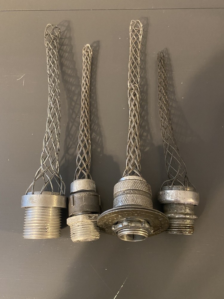 Lot of 4 Different sized Kellems Grips