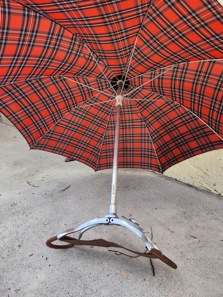 Golf Umbrella w/ Leather Seat