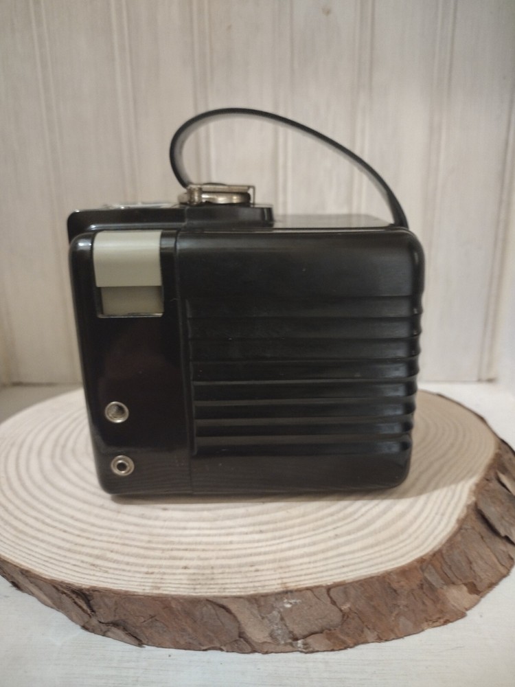 Vintage Kodak Brownie Hawkeye Camera Flash Model