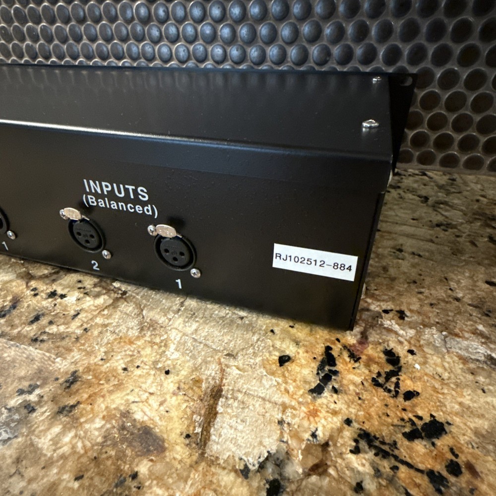 VINTECH AUDIO DUAL72 Mic Pre-Amp Processor Black. Class A, All Discrete.