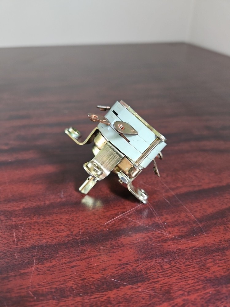 Electroswitch 121602AA-2, 10 Amp, 125 VAC