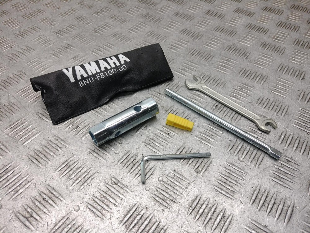 2023 YAMAHA YZF R125  TOOLKIT