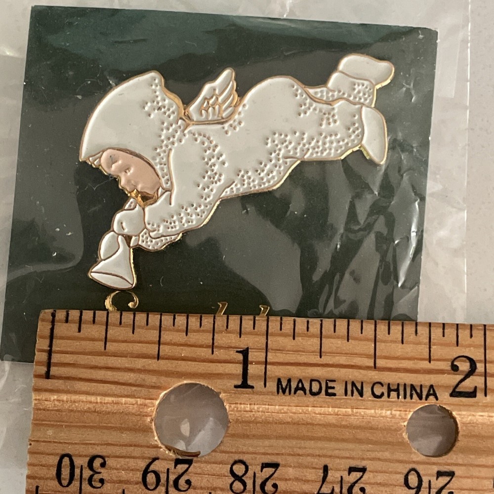 2 Snowbabies Department 56 Pins