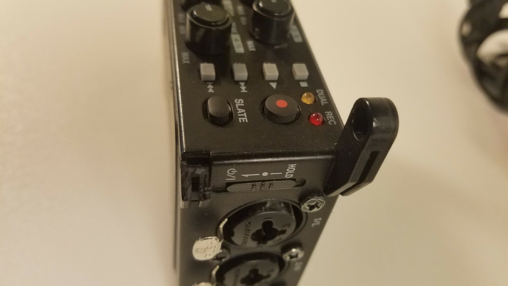 Tascam DR-700 Recorder Working Perfectly w/ broken strap mount (read)