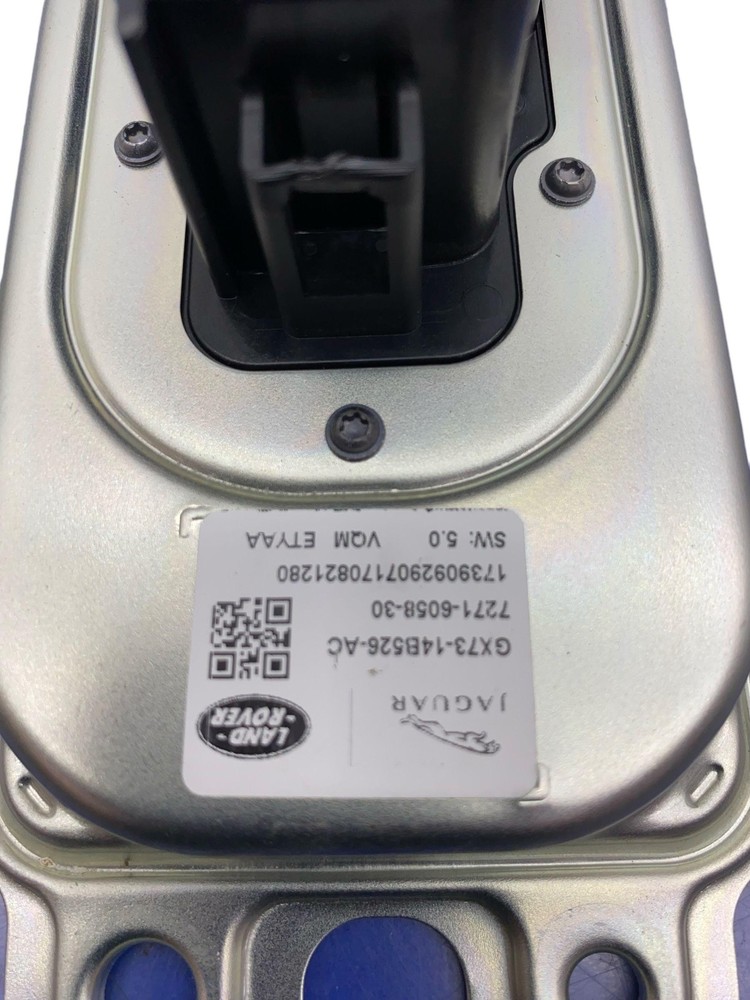 2018 - 2020 RANGE ROVER VELAR L560 OEM VOLTAGE CONVERTER CONTROL MODULE UNIT