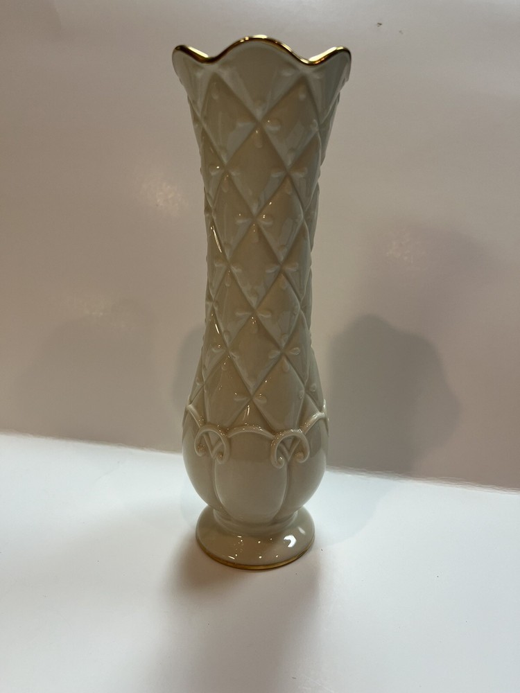 LENOX 8” “SAY IT WITH SILK” BUD VASE