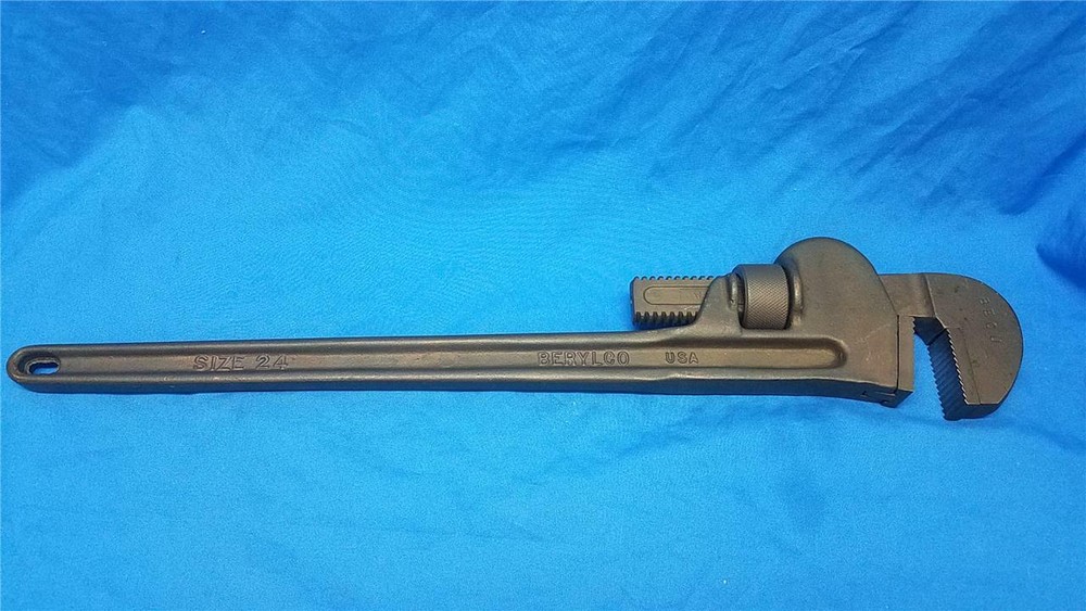 Berylco Beryllium Copper 24" Adjustable Pipe Wrench Model w-220 BECU