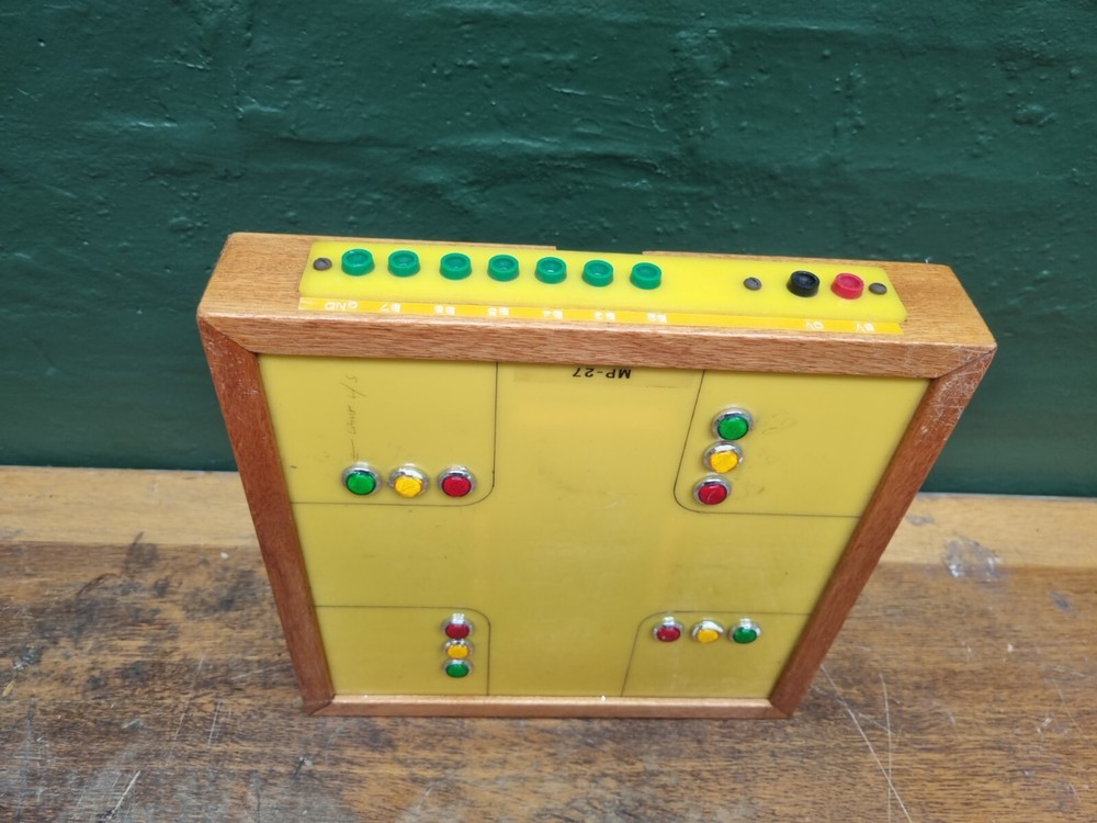 ELECTRICAL VINTAGE DISPLAY TEST TALKING PIECE EX COLLEGE