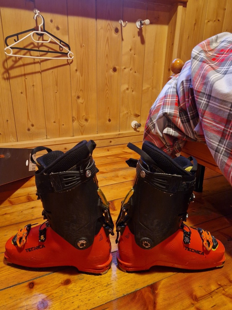 scarponi scialpinismo