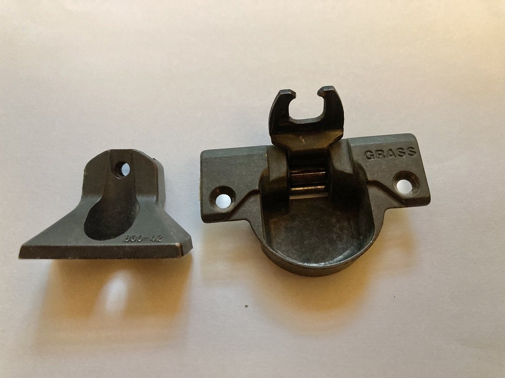 Grass 830-42 Bronze Hinge and mounting plate - Complete Hinge