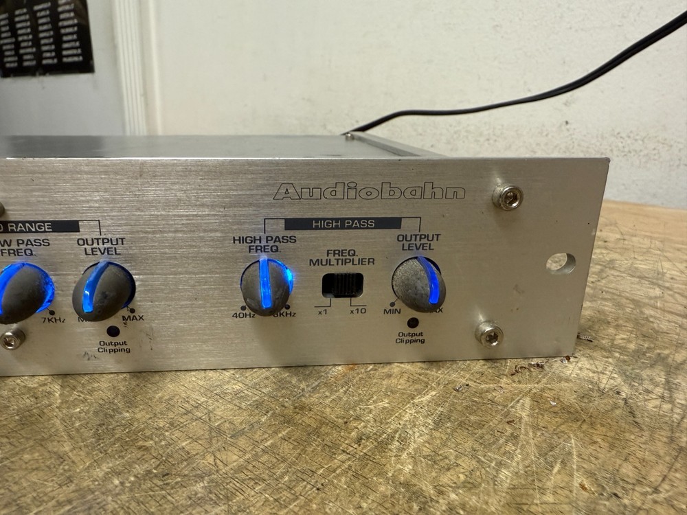 AudioBahn AX380Q Rack Mount Processor