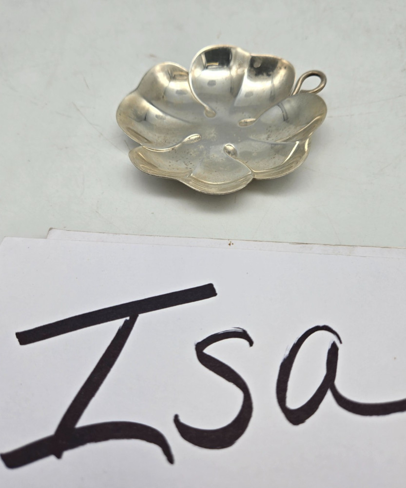 TIFFANY & CO STERLING SILVER FOUR LEAF CLOVER SHAPED CANDY DISH
