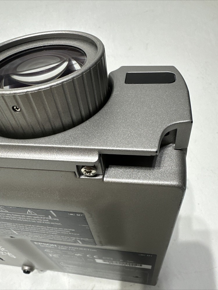 Epson EMP-710 PowerLite 710c Projector