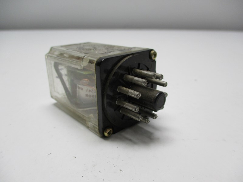 OMRON MK3PN RELAY 24VDC UNMP