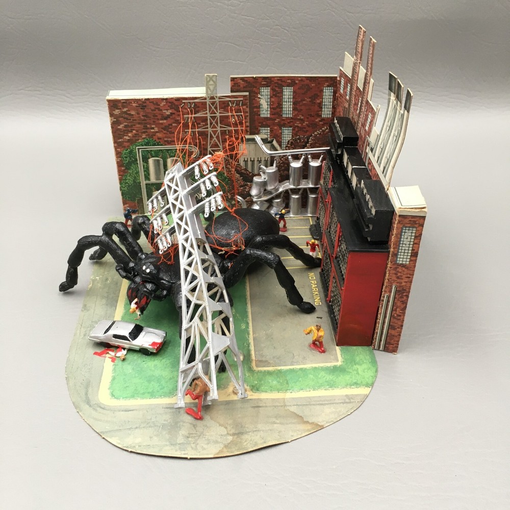 Fundimensions Gigantics Model Kit Diorama Huge Tarantula 1975 Giant Bug Model
