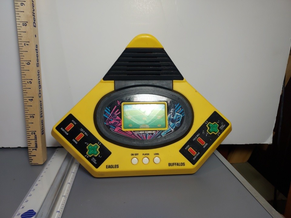 VINTAGE 1986 VTECH TALKING BASEBALL HANDHELD ELECTRONIC GAME Untested