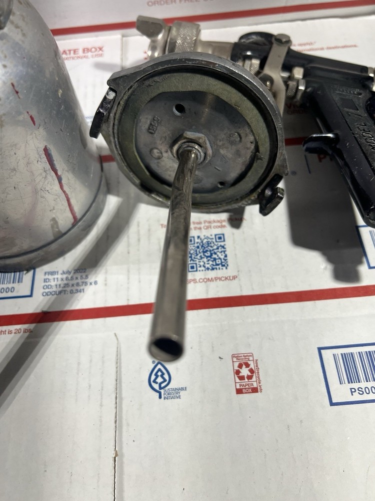 Binks Model 7 Spray Gun