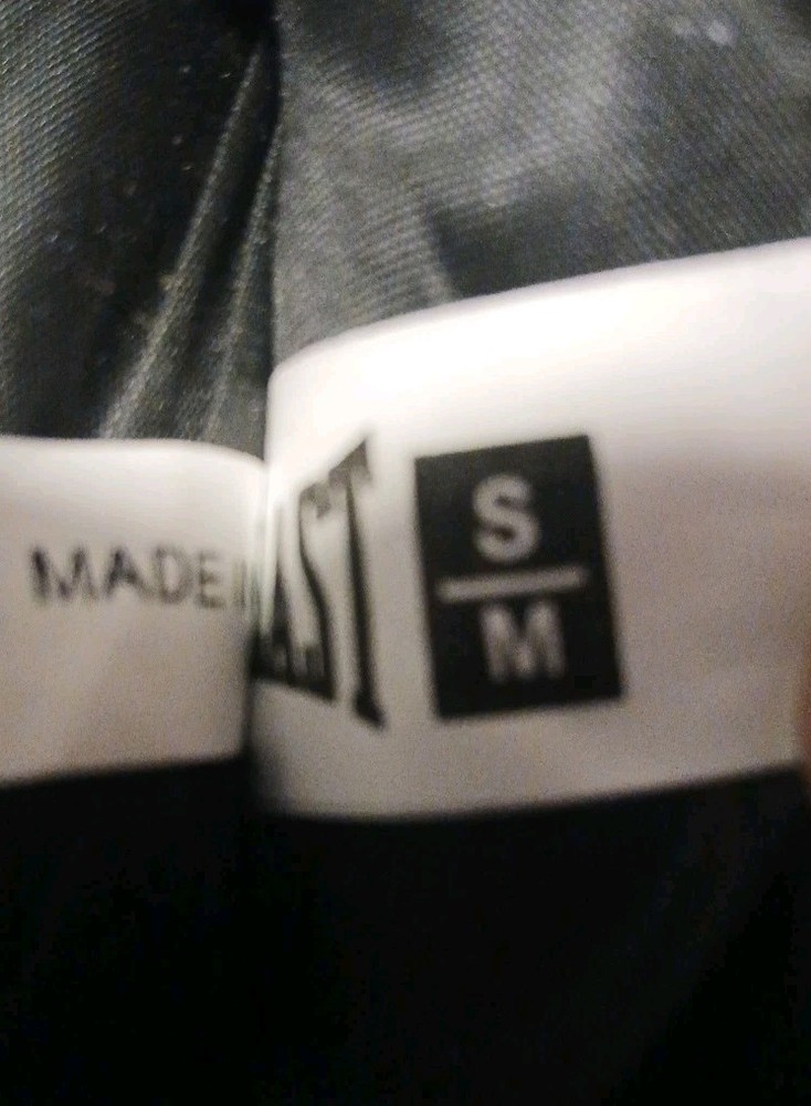 Everlast Boxing Training Gloves – Lightly Used, Small/medium Excellent Condition