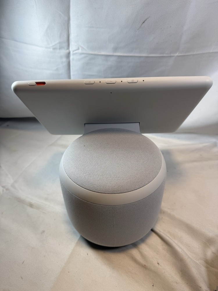 Amazon Echo Show 10 (3rd Generation) White Wireless Alexa Smart Speaker (T4E4AT)