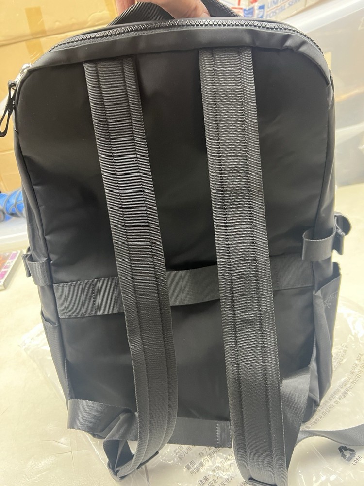 Lululemon Black Men's Medium Backpack Adjustable Strap Bottle Pocket