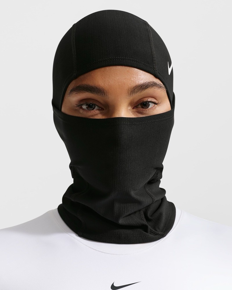NIKE Pro Hyperwarm Hood in Black - One Size