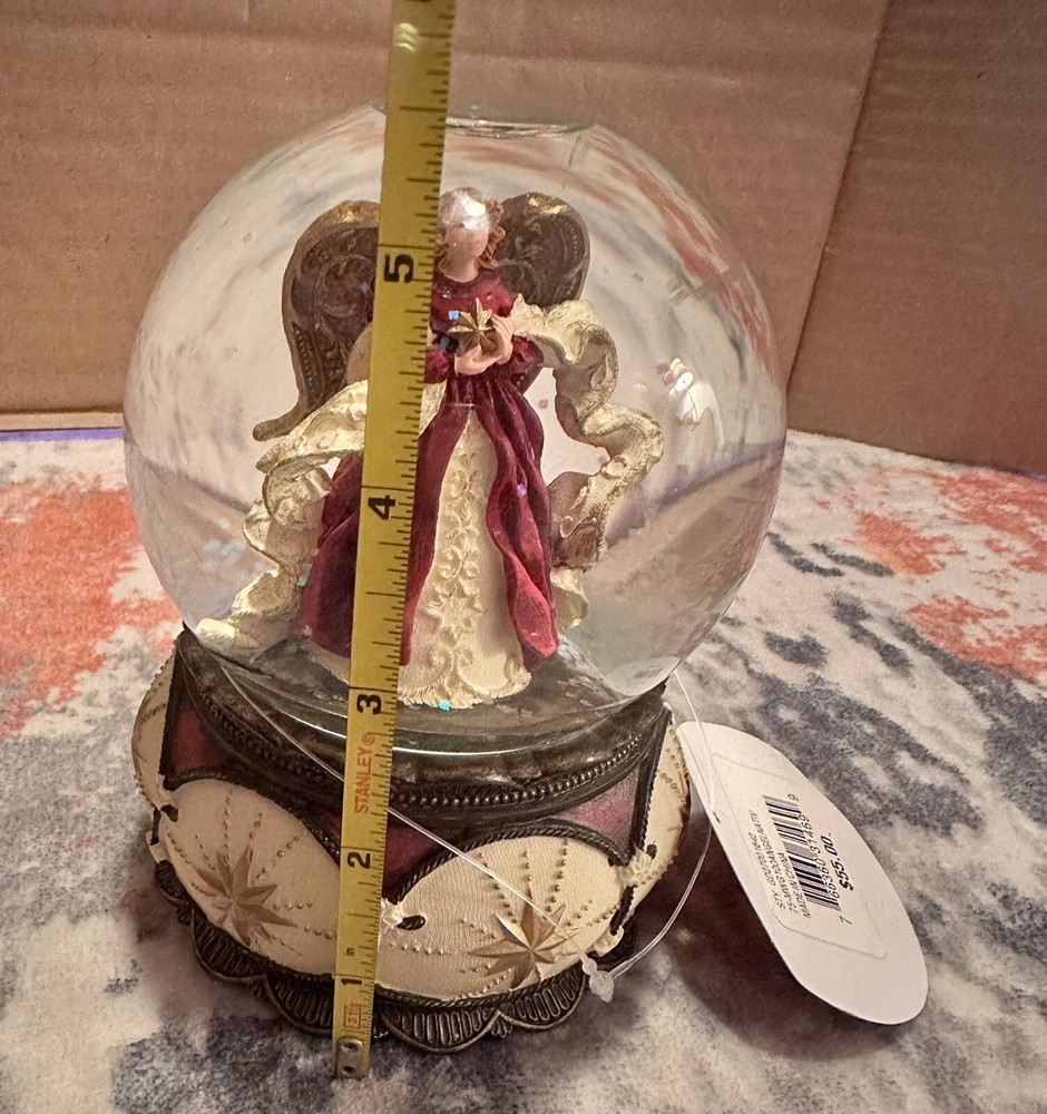 #2D Sankyo Christmas Musical Iridescent Glitter Snow Globe