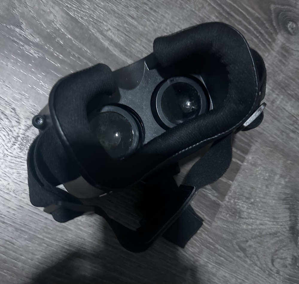 DREAM VISION VIRTUAL REALITY SMARTPHONE HEADSET NEW OPENED BOX