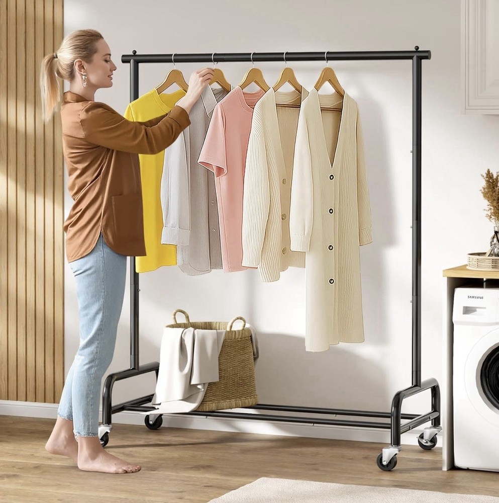 Sleeping Lamb Black Garment Rack