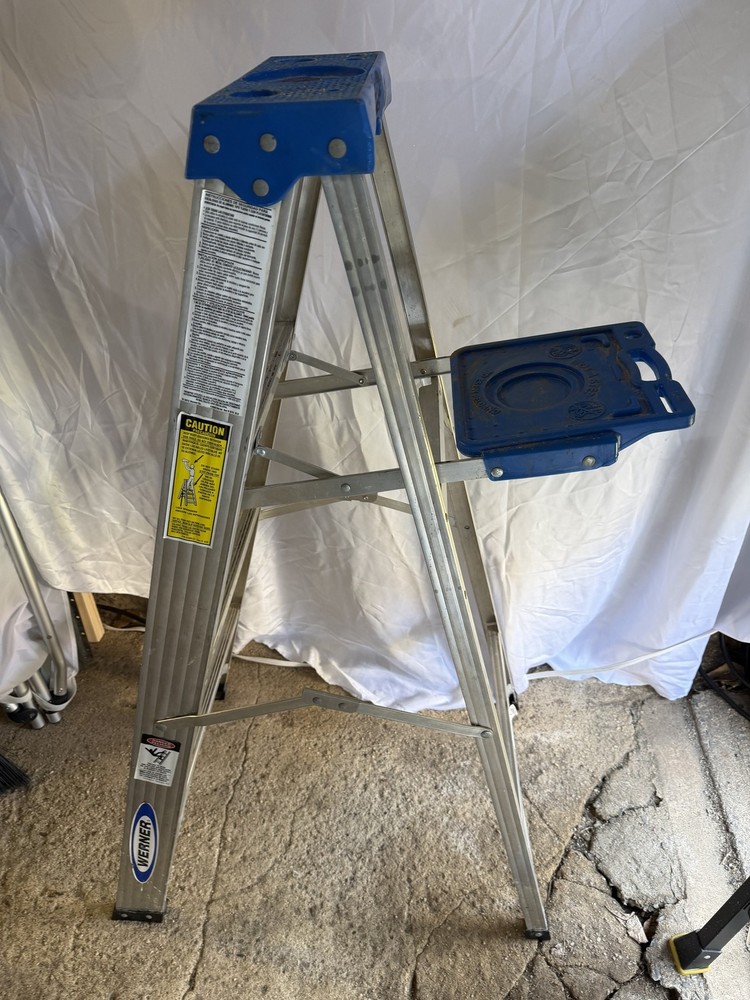Werner 4ft Step Ladder 364 250lb Type I Advanced Performance G
