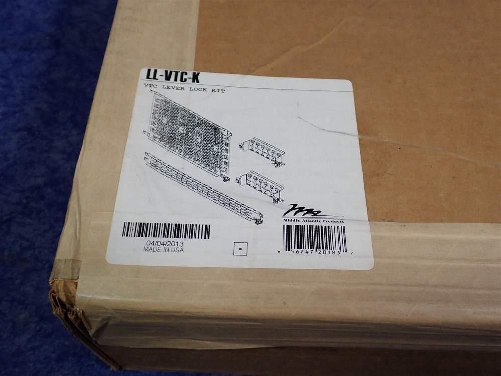 Middle Atlantic LL-VTC-K LeverLock Mounting Plate & Accessory Kit (I2)
