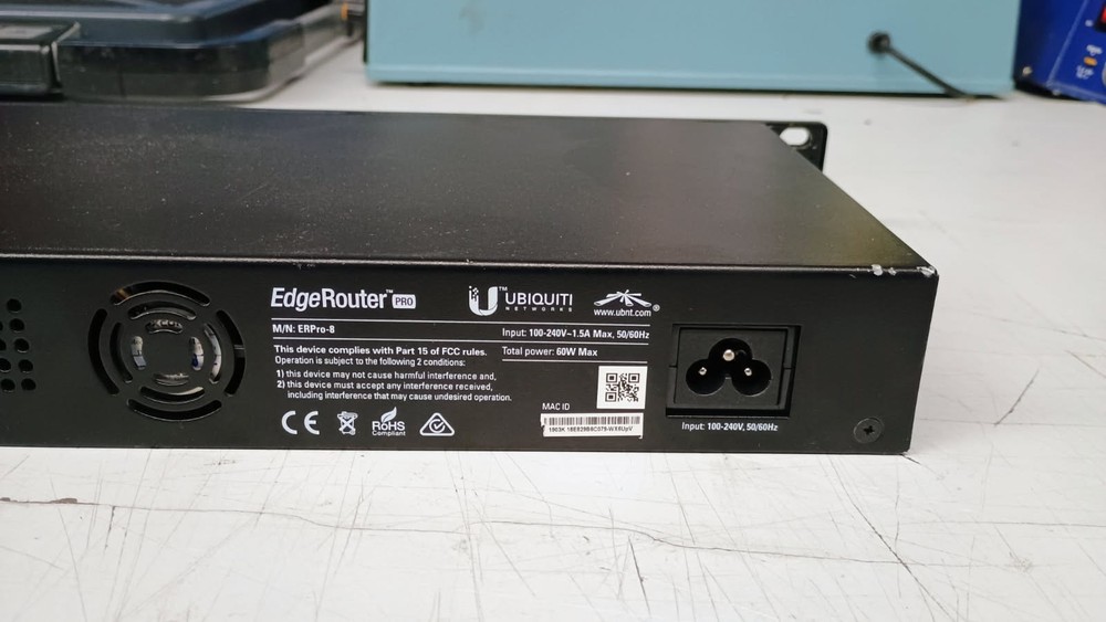 Ubiquiti EdgeRouter PRO ERPro-8