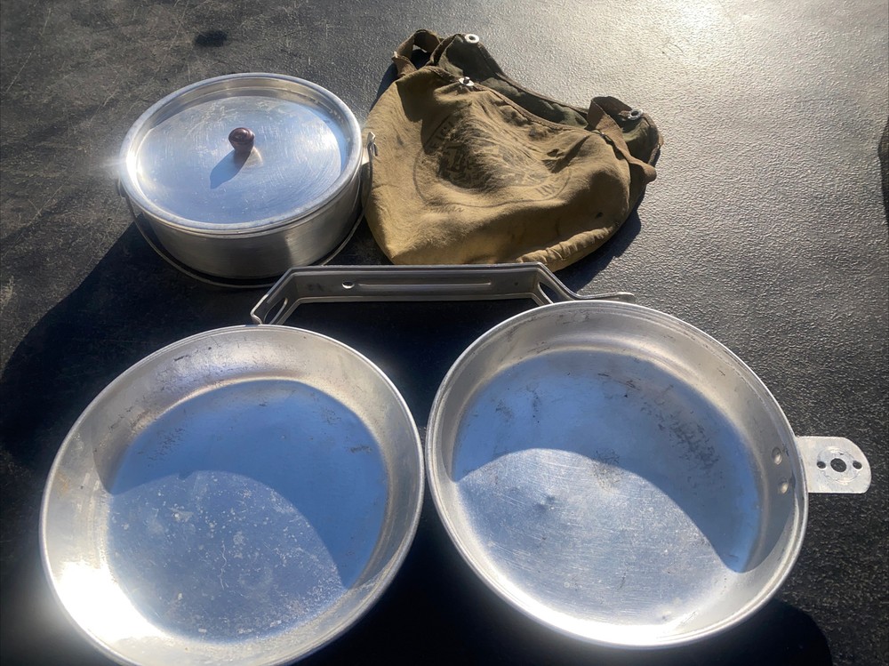 MESS KIT US Boy Scout ISSUE CAMPING GEAR
